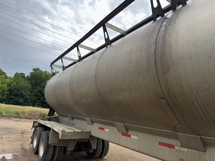 hensley-bulk-body-trailer-image-10