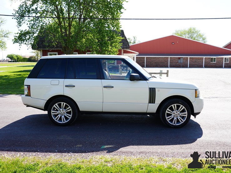 2010-land-rover-range-rover-hse-image-4