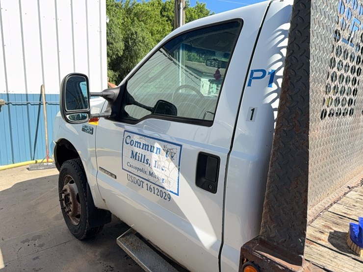 2003-ford-f450-image-24