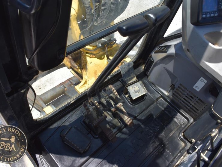 2016-komatsu-pc55mr-5-image-55