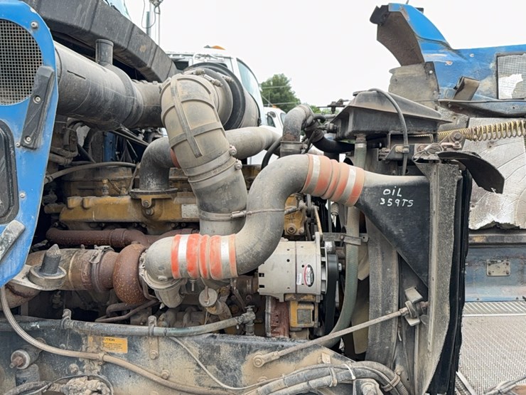 1999-caterpillar-10-image-28