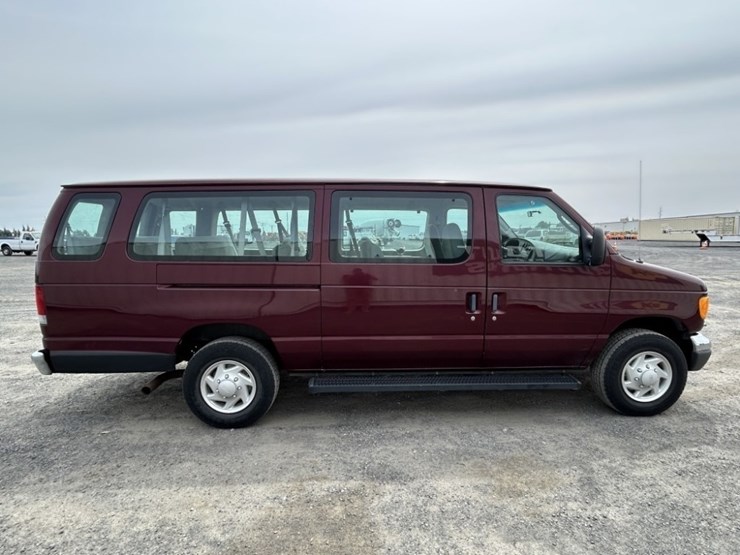 2005-ford-e350-xlt-sd-image-6