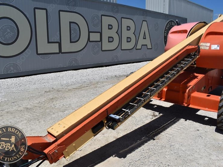 2005-jlg-400s-image-10