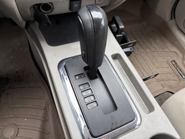 2012-ford-escape-image-28