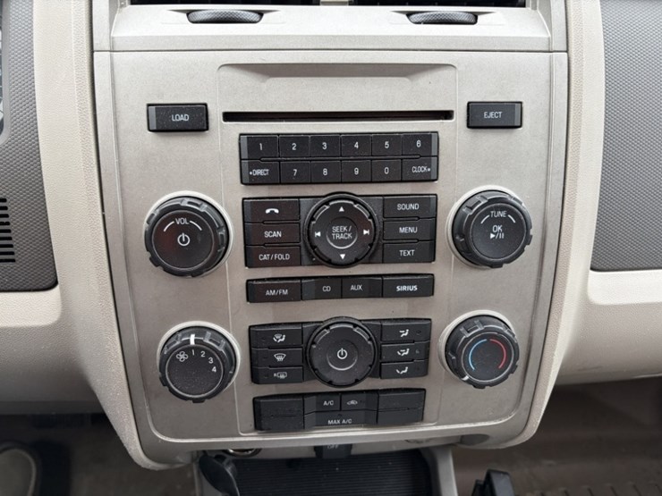 2012-ford-escape-image-27