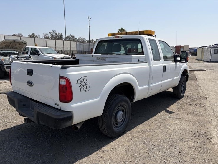 2011-ford-f250-image-3
