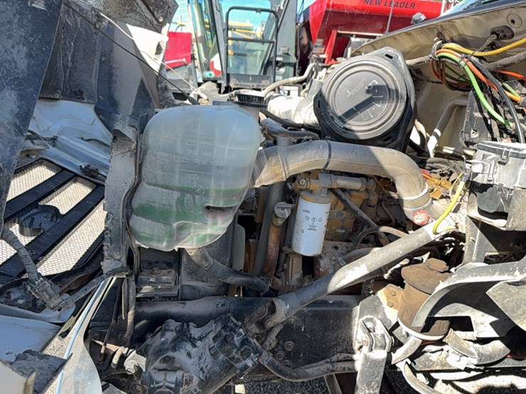 2005-ford-f750-image-23