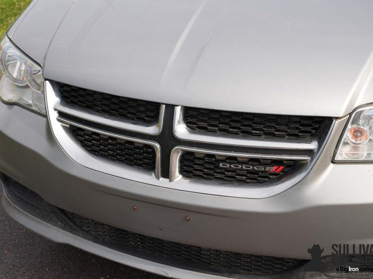 2017-dodge-grand-caravan-image-10