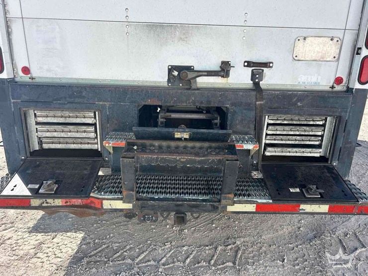 2008-ford-f750-image-34