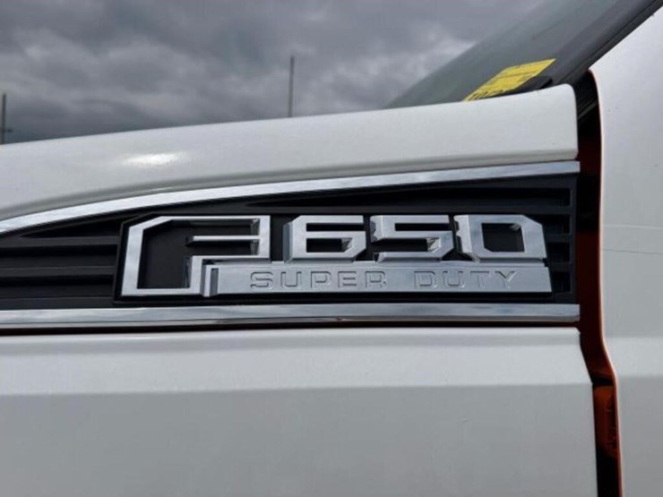 2022-ford-f650-xl-image-7
