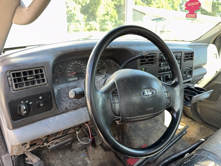 2003-ford-f450-image-33
