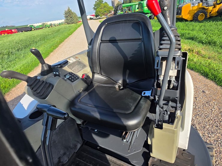 bobcat-e26-image-18