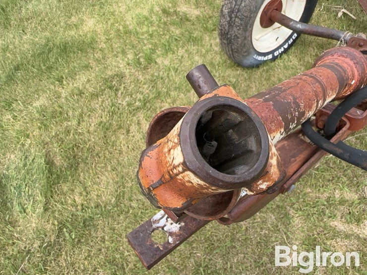international-1100-image-10