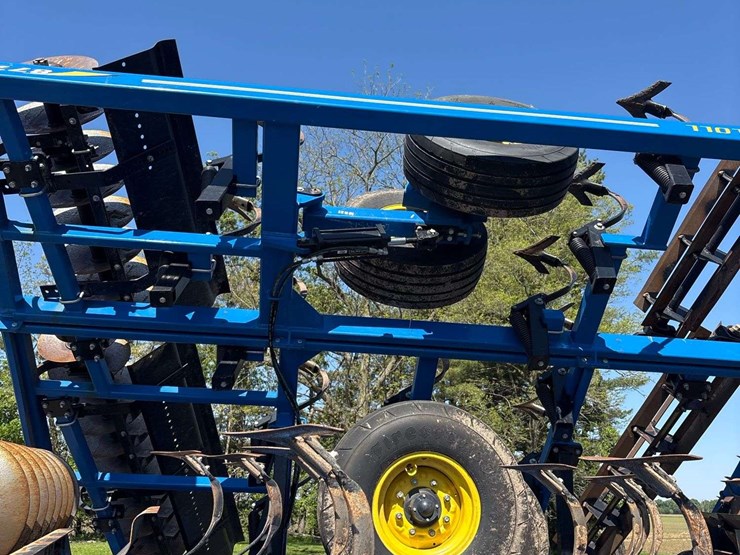 2024-landoll-877-image-33