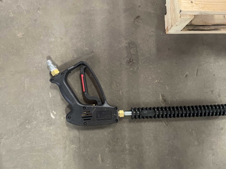 #13224-•-magnum-hot-water-pressure-washer-(b)-image-14