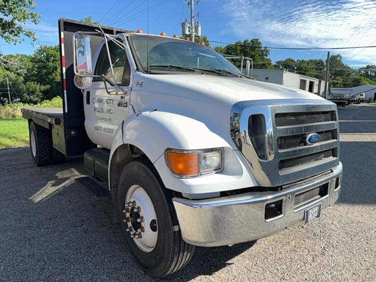 2005-ford-f750-image-7