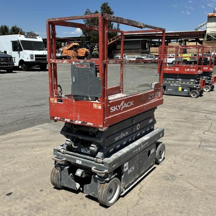 2004 SKYJACK SJIII3219