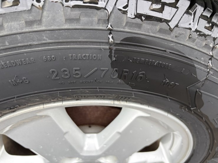 2012-ford-escape-image-16