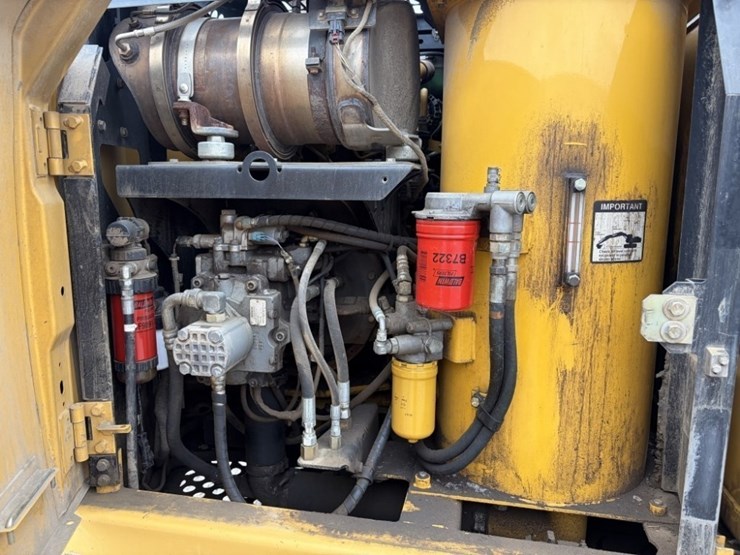 deere-130g-image-31