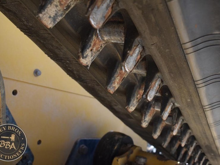 2023-caterpillar-299d3-image-46