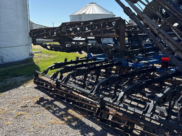 2024-landoll-877-image-9