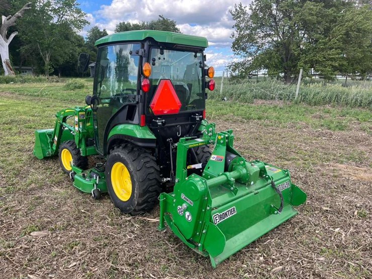 2025-john-deere-2025r-image-11