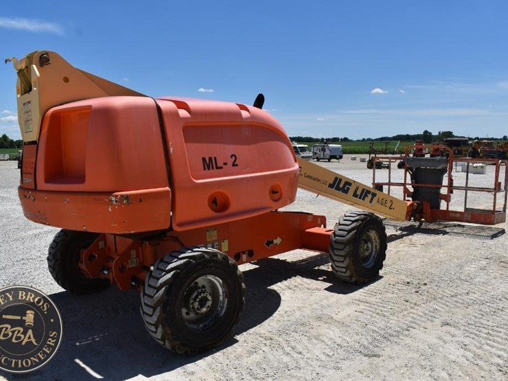 2005-jlg-400s-image-5