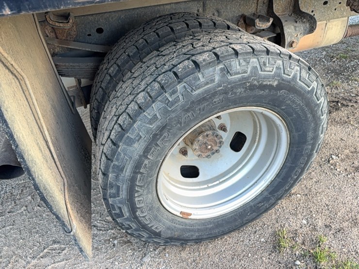 2016-ford-f350-image-17