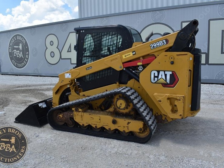 2022-caterpillar-299d3-image-12