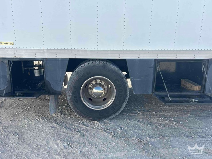 2008-ford-f750-image-35