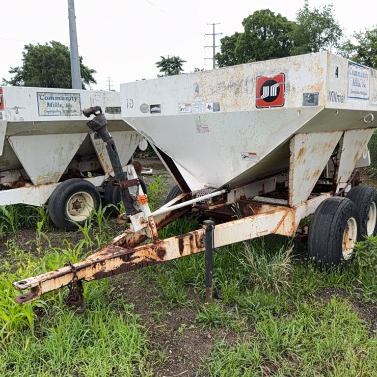 Wilmar Pull Type Dry Fert. Spreader