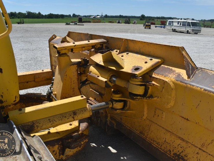 2020-komatsu-d61pxi-24-image-43