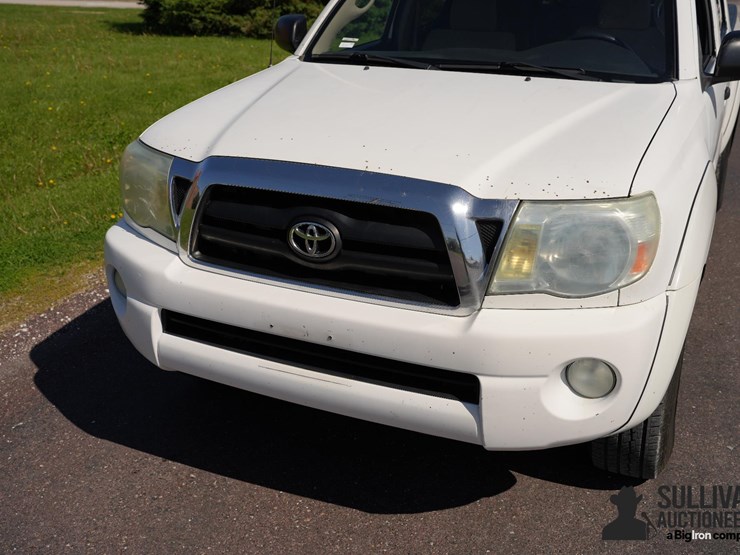 2006-toyota-tacoma-image-9
