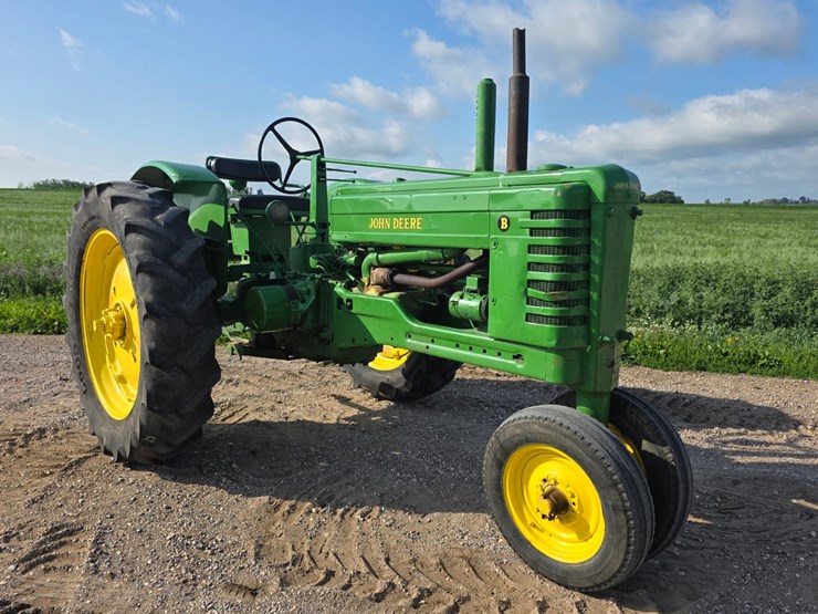 john-deere-b-image-7