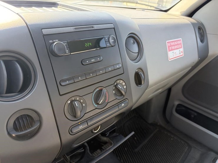 2005-ford-f150-image-17