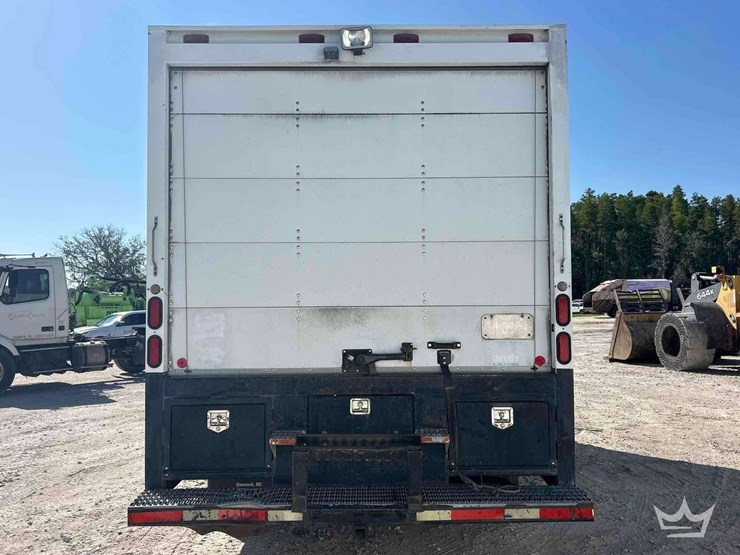 2008-ford-f750-image-13