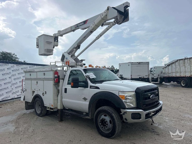 2014-ford-f550-image-2