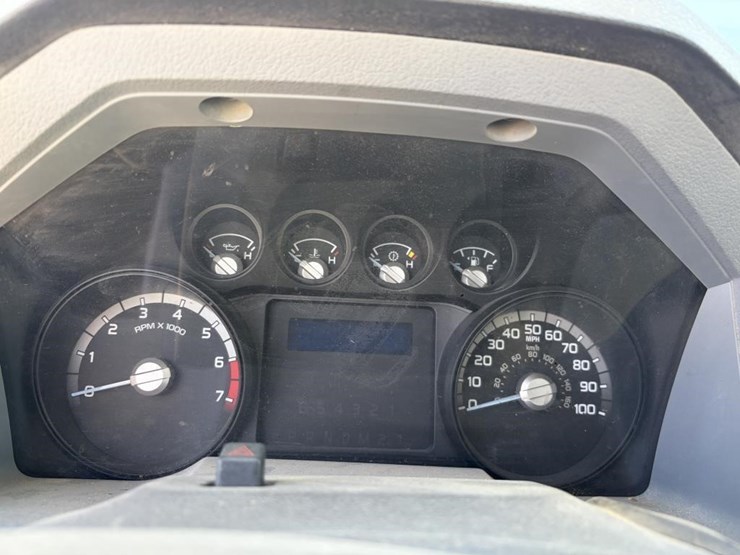 2011-ford-f250-image-14