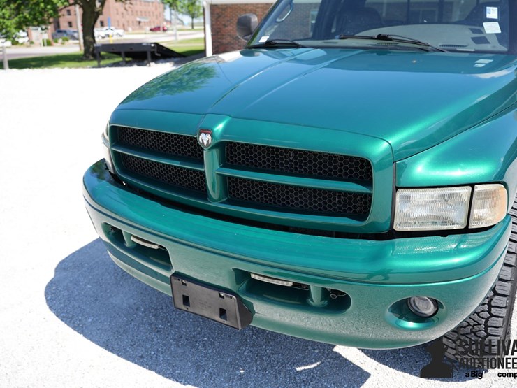 1999-dodge-ram-2500-image-10