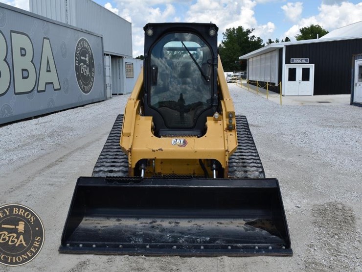 2022-caterpillar-299d3-image-8