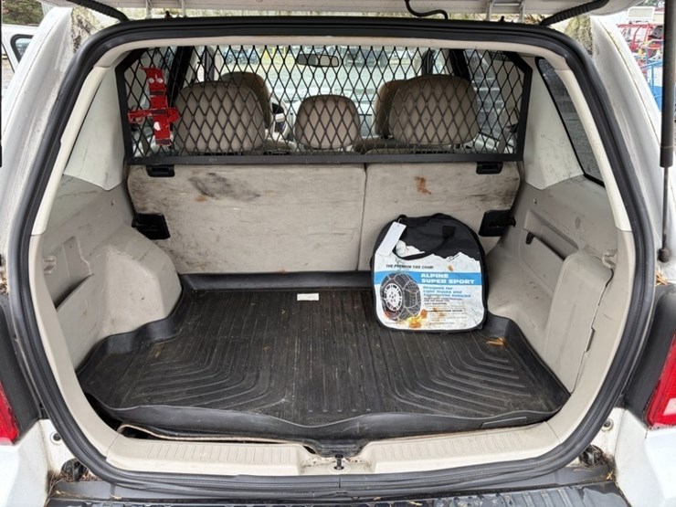 2012-ford-escape-image-17