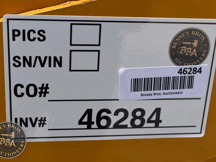 2022-caterpillar-299d3-image-60