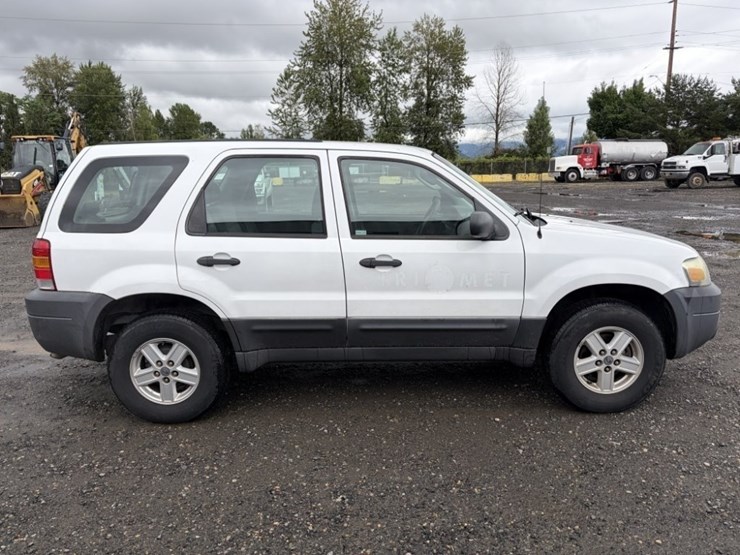 2007-ford-escape-image-3