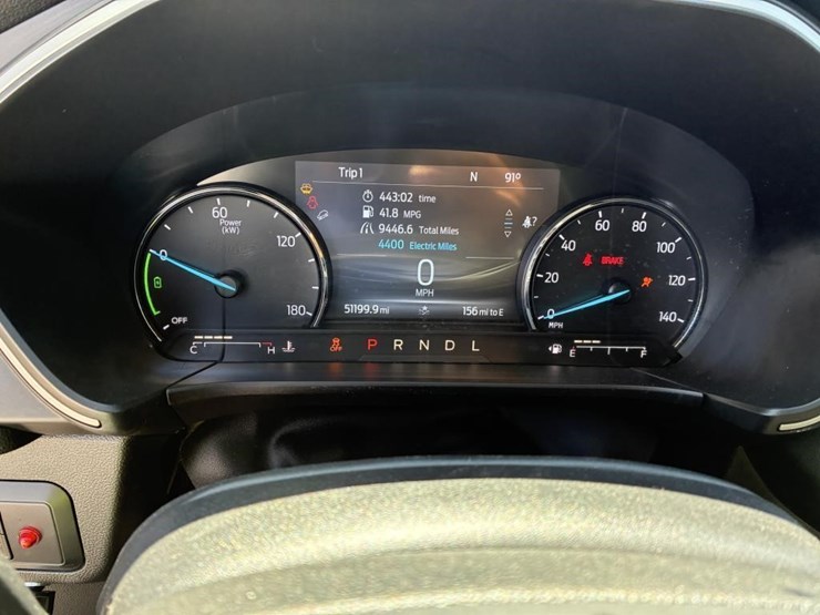 2021-ford-escape-image-16