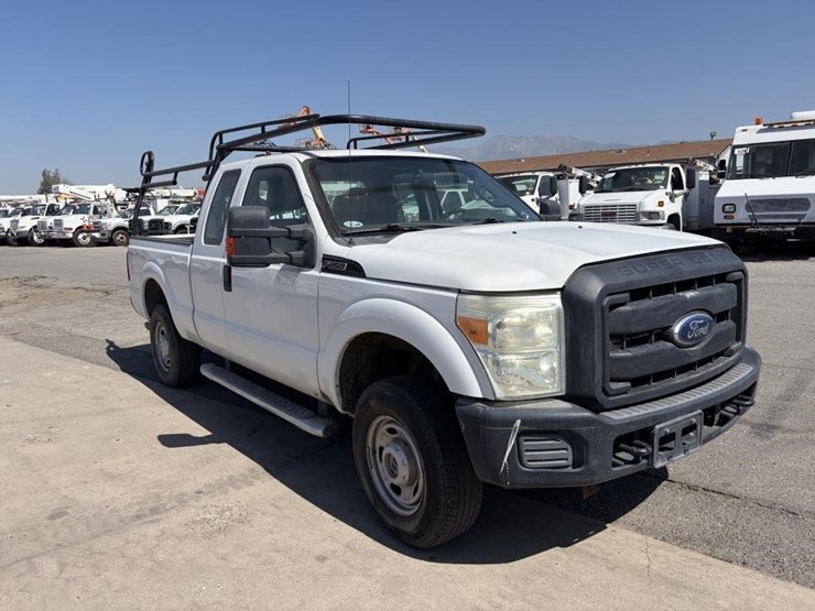 2011-ford-f250-image-2