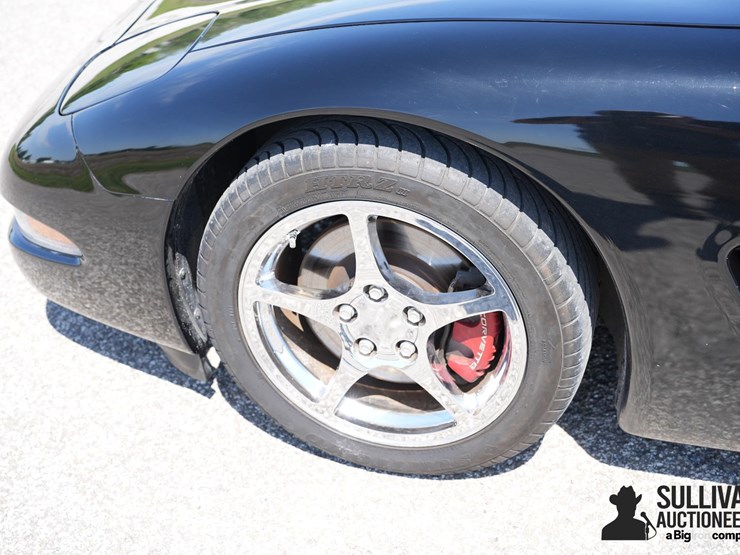 run-#74---2001-chevrolet-corvette-convertible-image-20