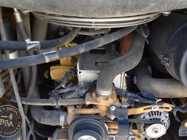 2019-caterpillar-299d2-image-39