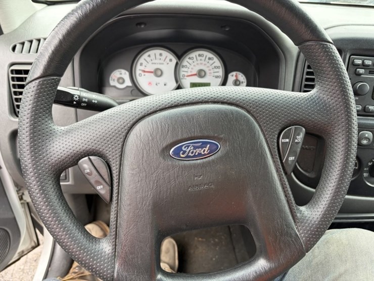 2007-ford-escape-image-27