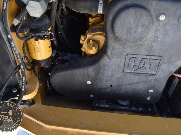 2023-caterpillar-299d3-image-40