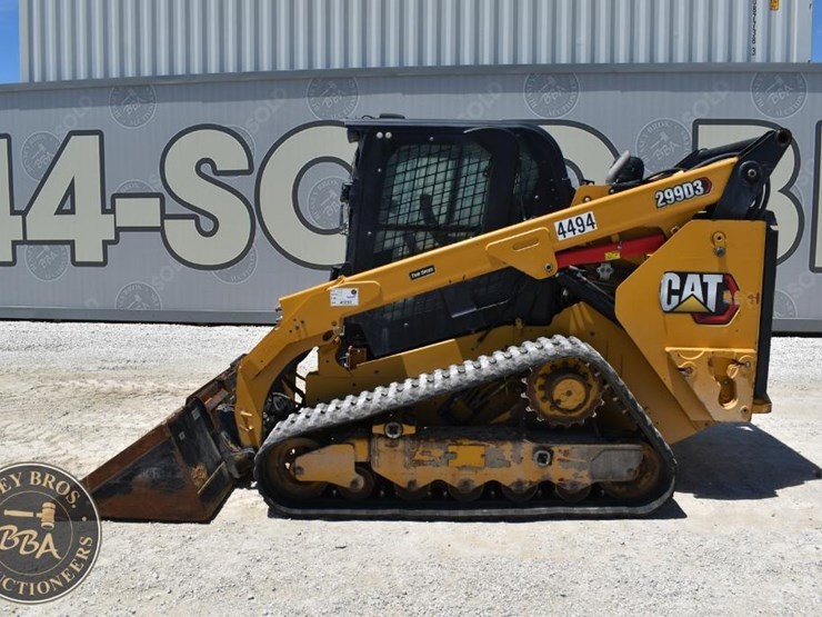 2023-caterpillar-299d3-image-11
